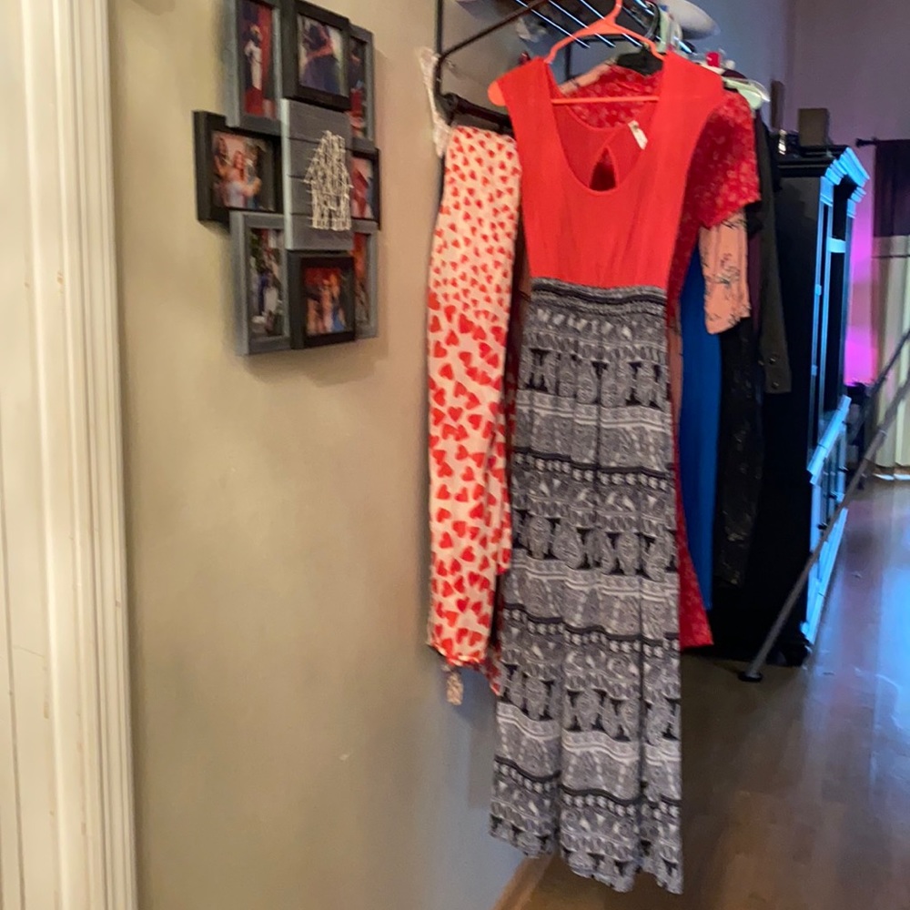 Gorgeous Maxi Dress Orange Black & White size M